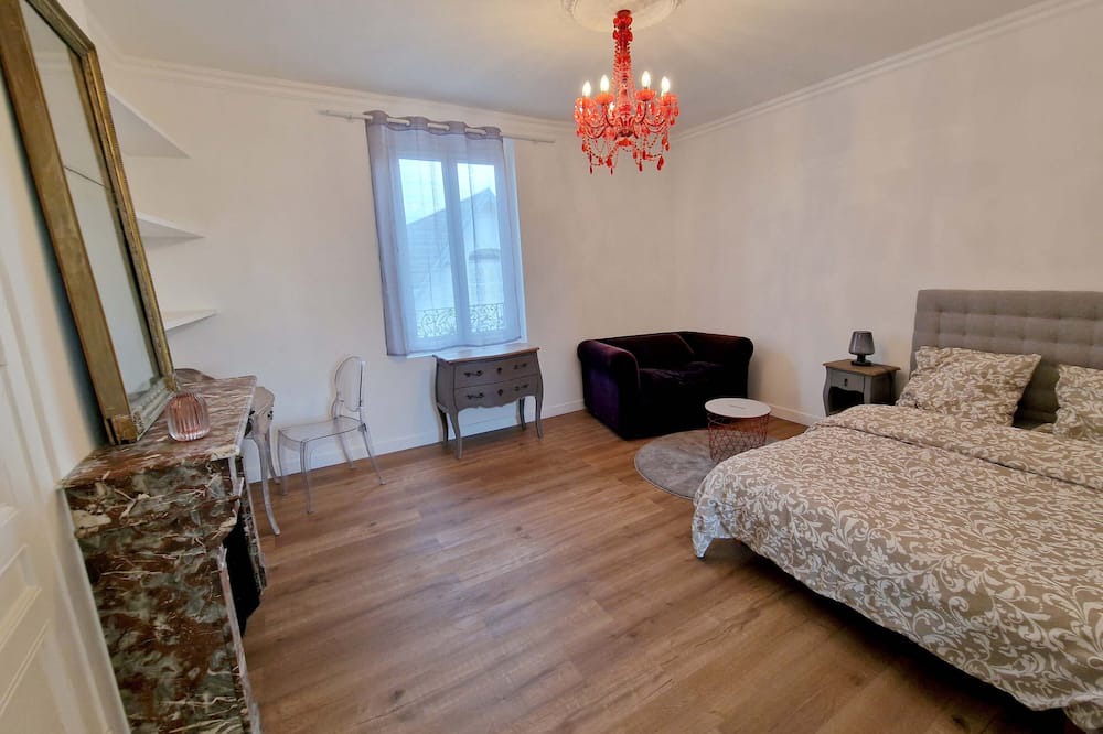 Photo of Bedroom in Cote Est Soquence