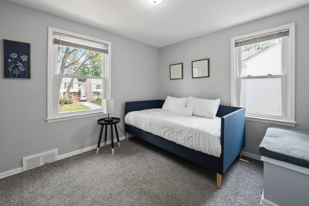 Photo of Bedroom in Grosse Pointe