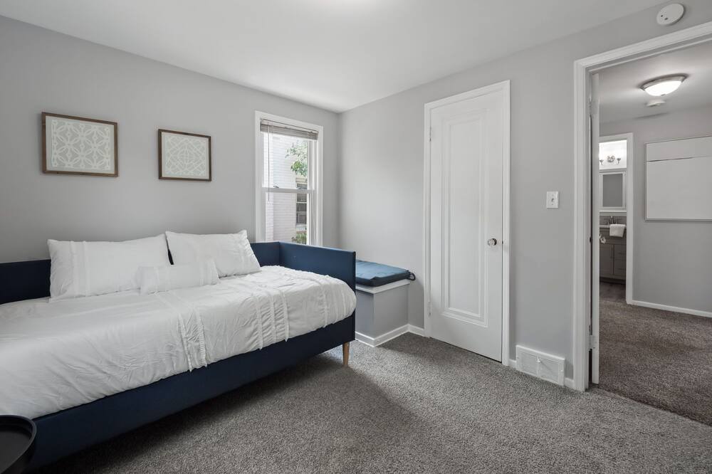 Photo of Bedroom in Grosse Pointe