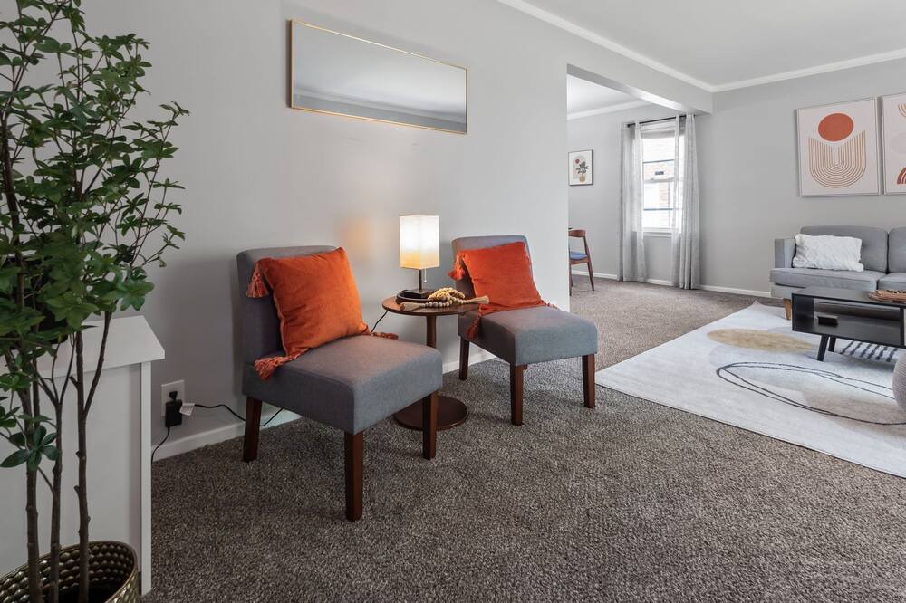 Photo of Livingroom in Grosse Pointe