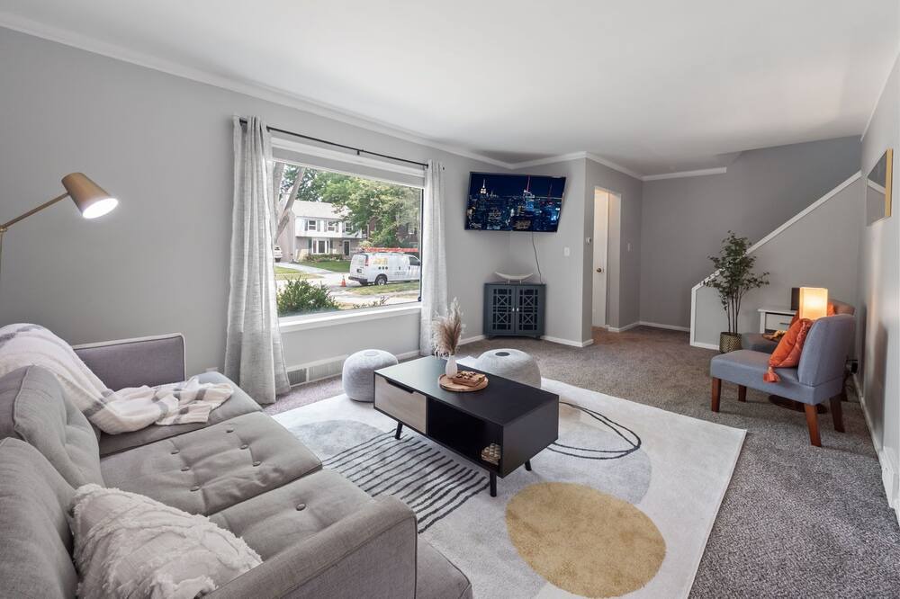 Photo of Livingroom in Grosse Pointe