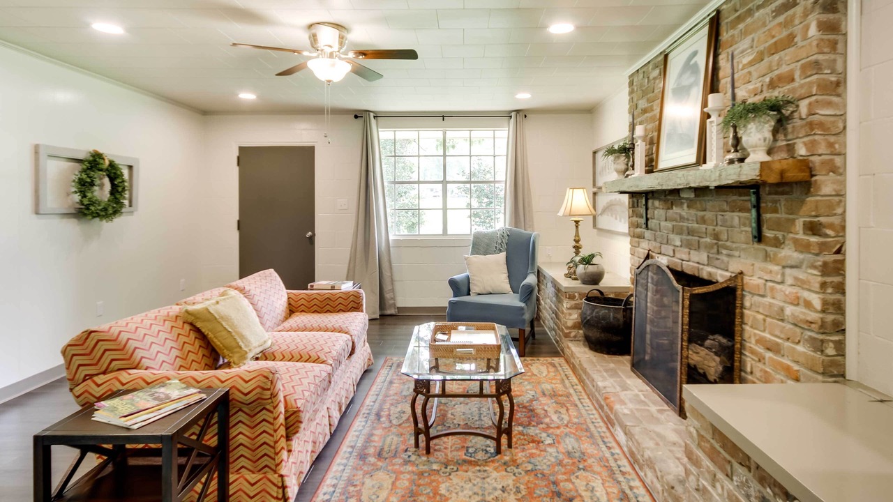 Photo of Livingroom in McComb