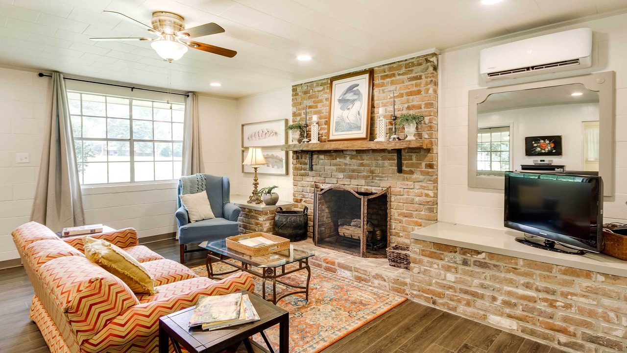 Photo of Livingroom in McComb
