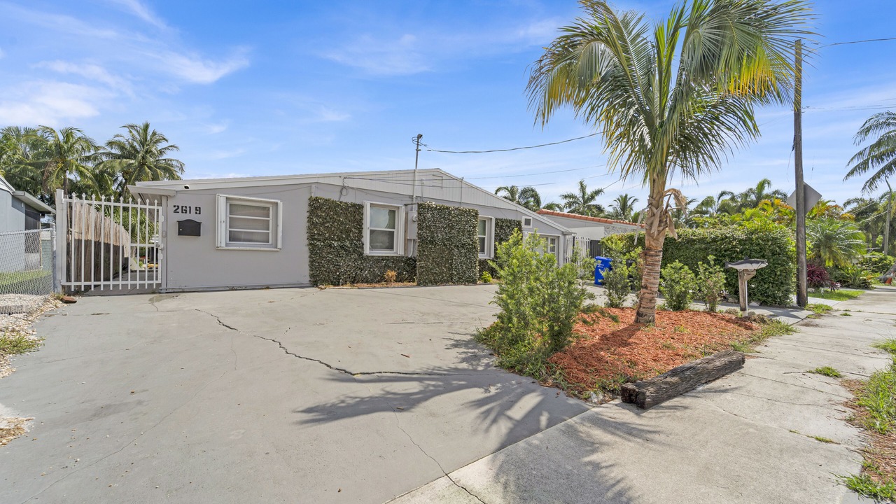 Photo of Outdoor in North Central Hollywood