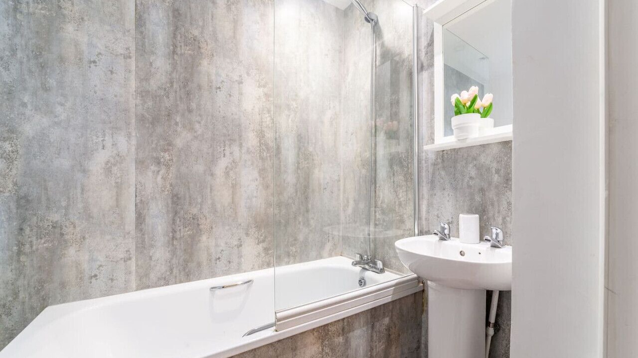 Photo of Bathroom in Hackney Wick