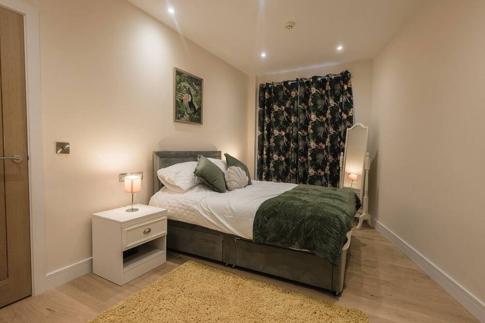 Photo of Bedroom in Southampton City Centre