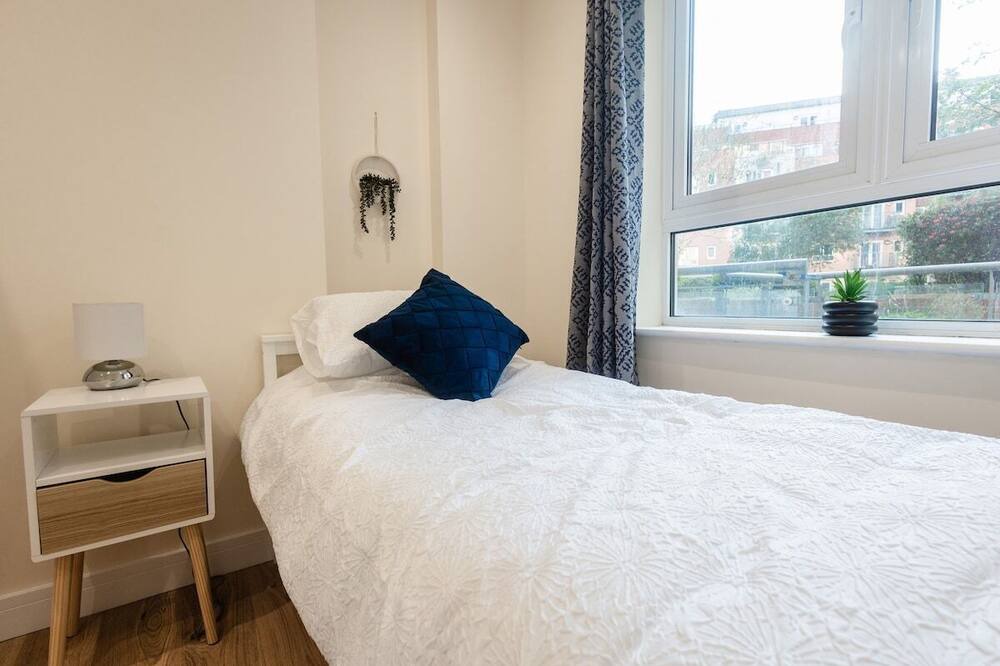 Photo of Bedroom in Southampton City Centre