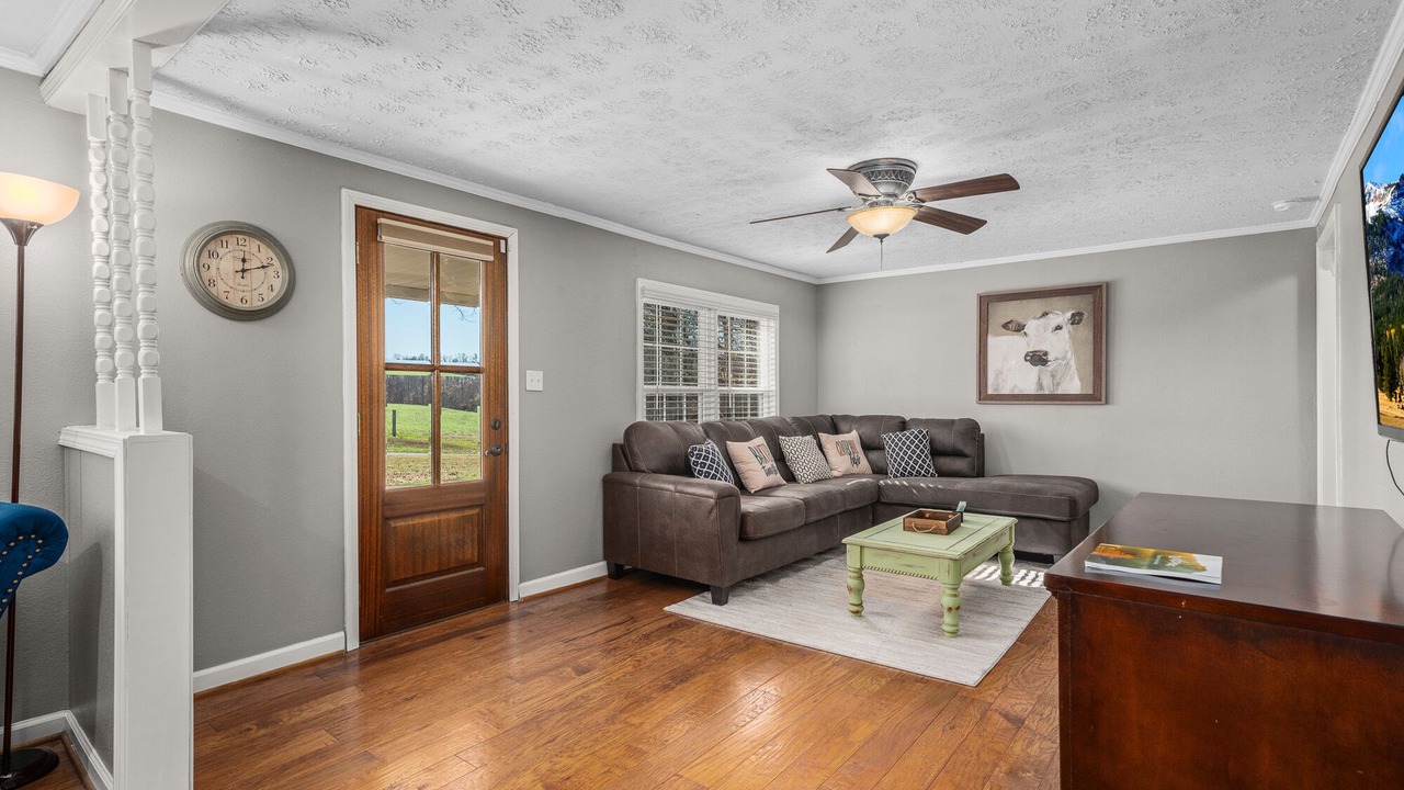 Photo of Livingroom in Baxter