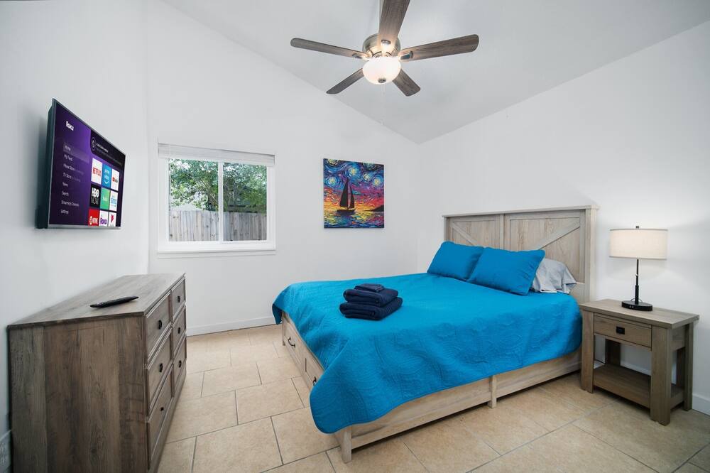 Photo of Bedroom in Southpoint