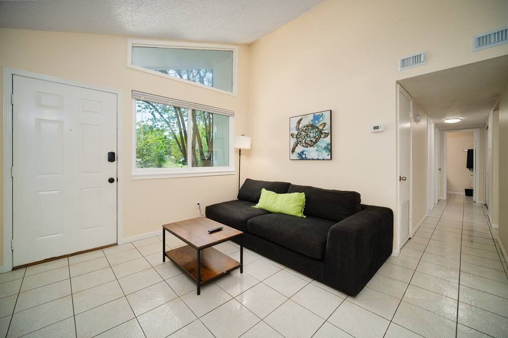 Photo of Livingroom in Southpoint
