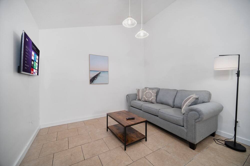 Photo of Livingroom in Southpoint