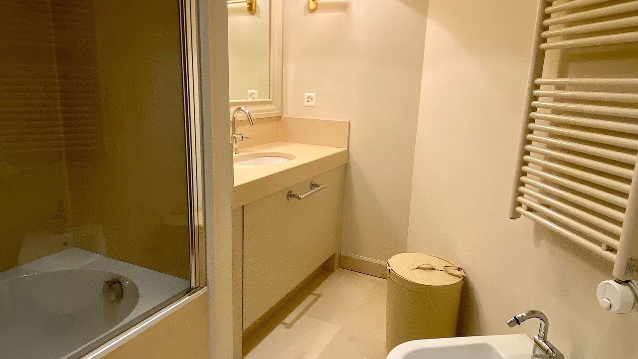 Photo of Bathroom in Agra