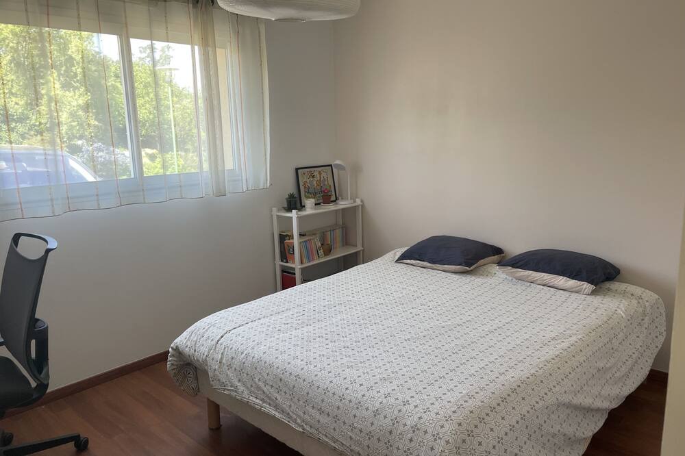 Photo of Bedroom in Montfort-sur-Meu