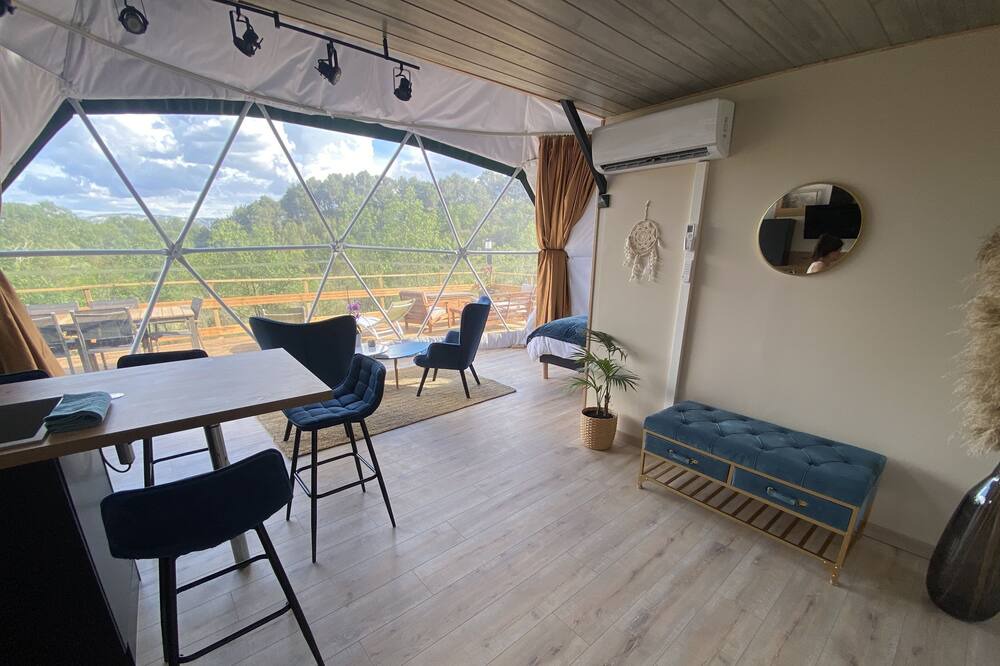 Photo of Patio Balcony in Durban-Corbieres