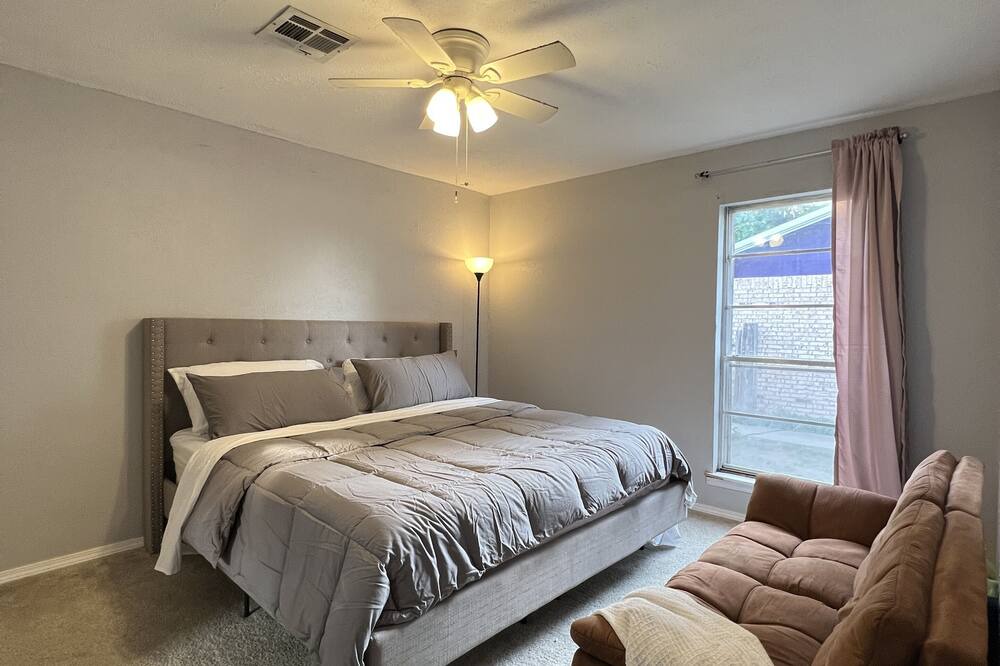 Photo of Bedroom in Harper County