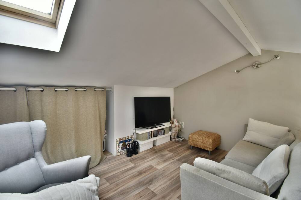 Photo of Livingroom in Lignan-de-Bordeaux