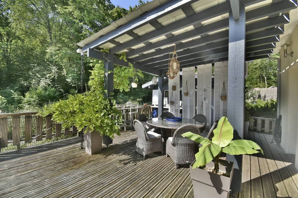 Photo of Patio Balcony in Lignan-de-Bordeaux