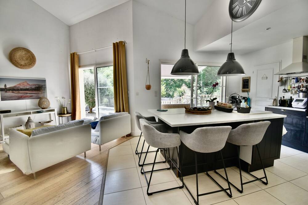 Photo of Kitchen in Lignan-de-Bordeaux