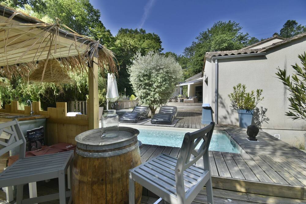Photo of Patio Balcony in Lignan-de-Bordeaux