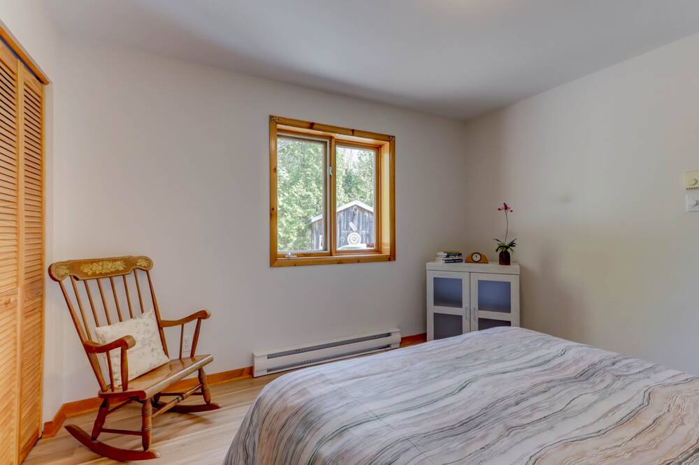 Photo of Bedroom in Lac-Louisa