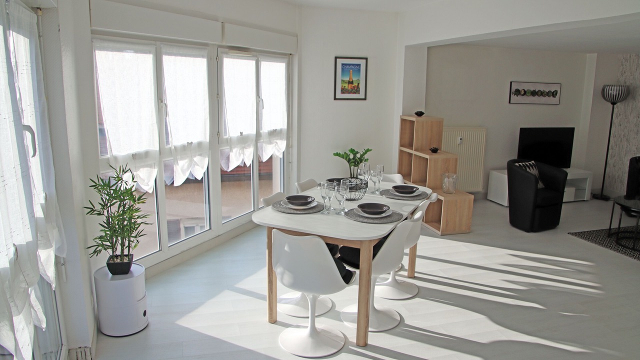 Photo of Others in Epernay