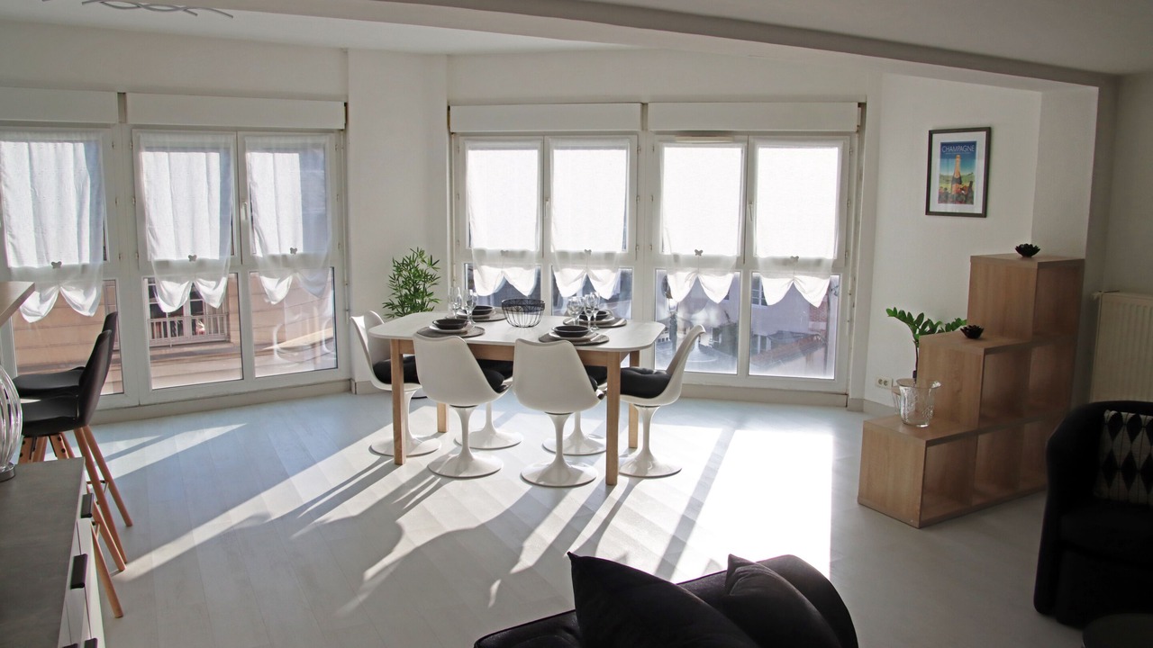 Photo of Others in Epernay