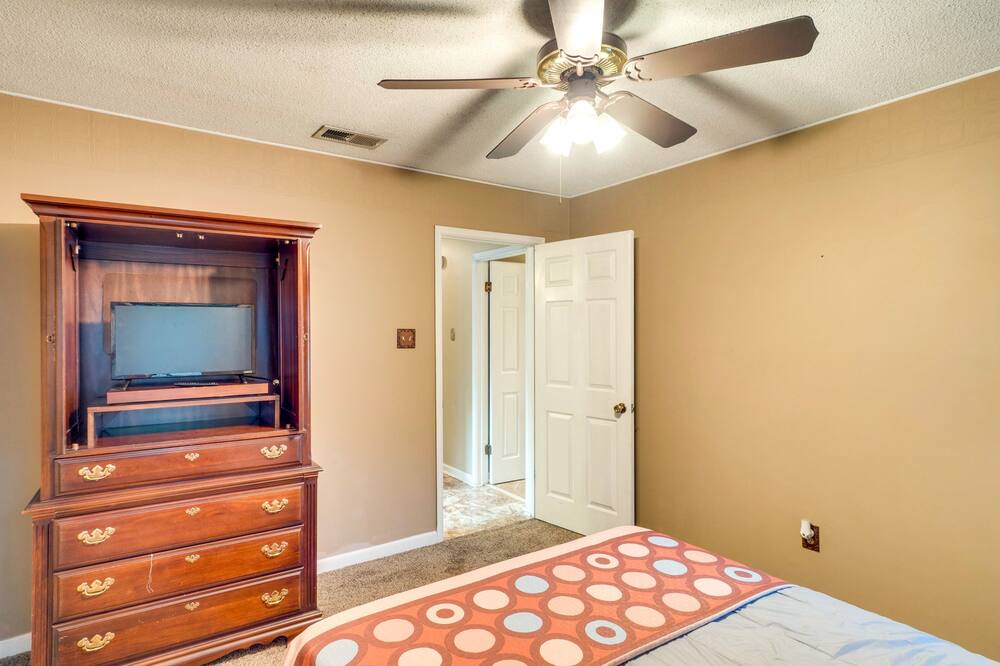Photo of Bedroom in Alexandria