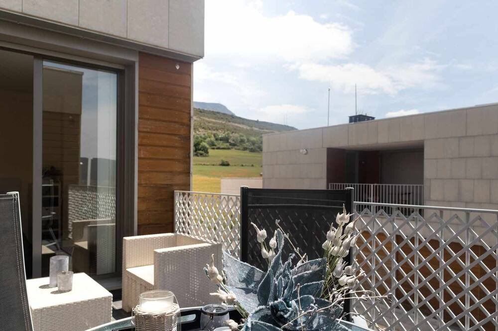 Photo of Outdoor in Latas