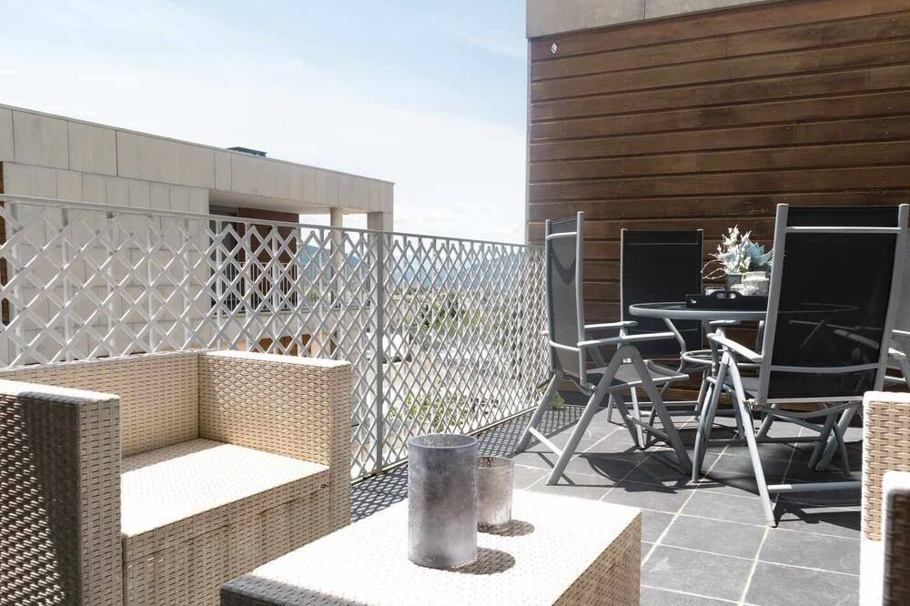 Photo of Patio Balcony in Latas