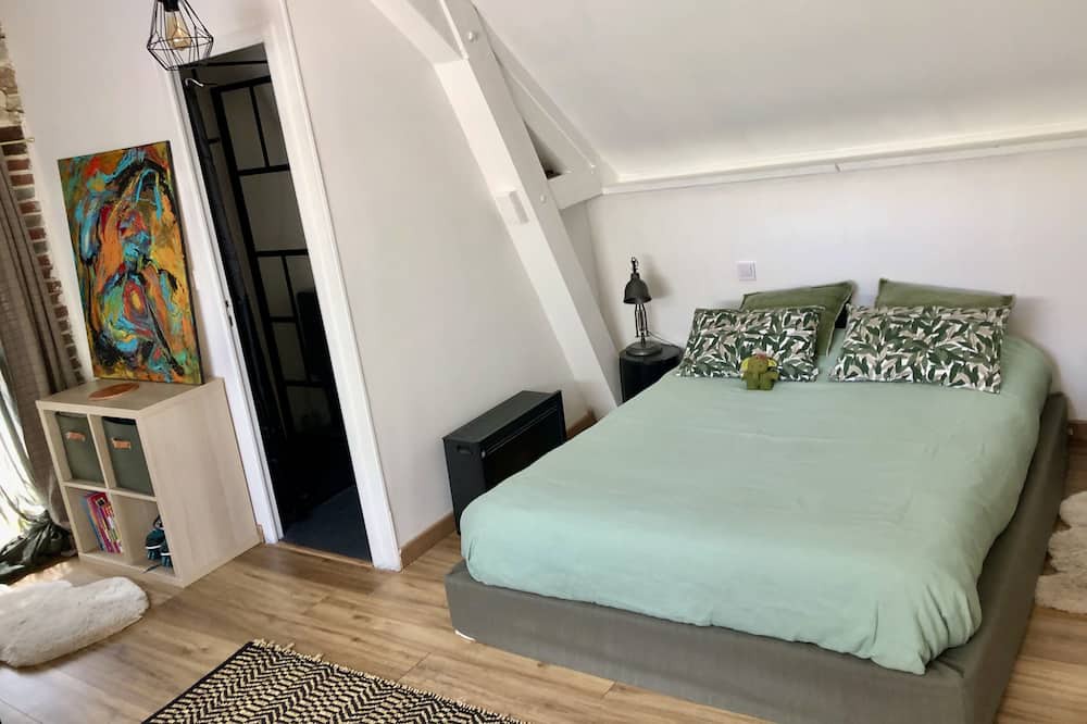 Photo of Bedroom in Crouttes