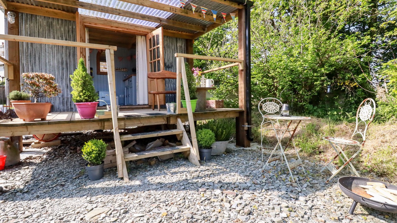 Photo of Outdoor in Brazzacott