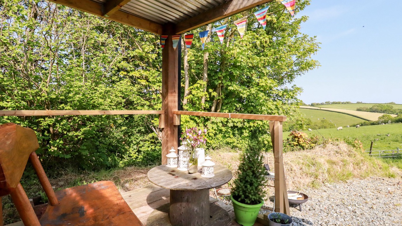 Photo of Outdoor in Brazzacott