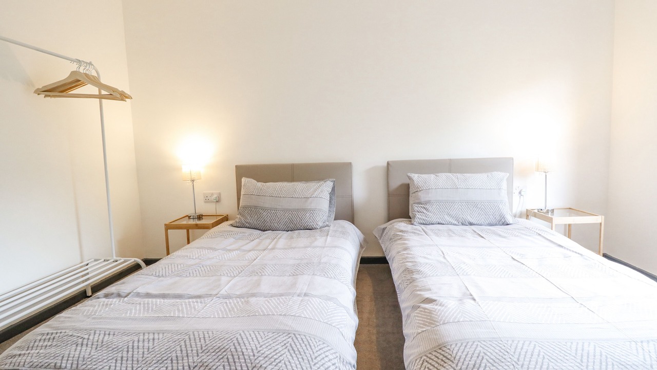 Photo of Others in Lincoln