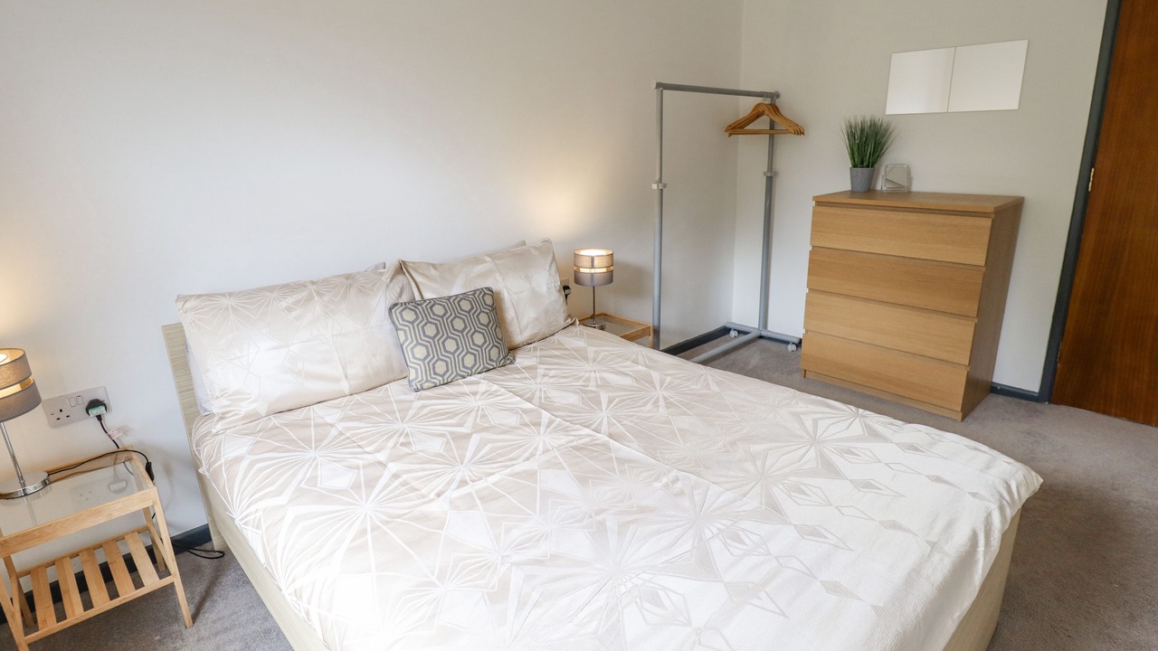 Photo of Others in Lincoln