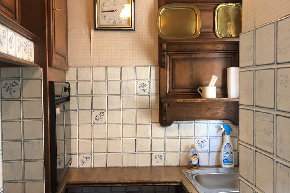 Photo of Kitchen in Saint-Cyprien-sur-Dourdou