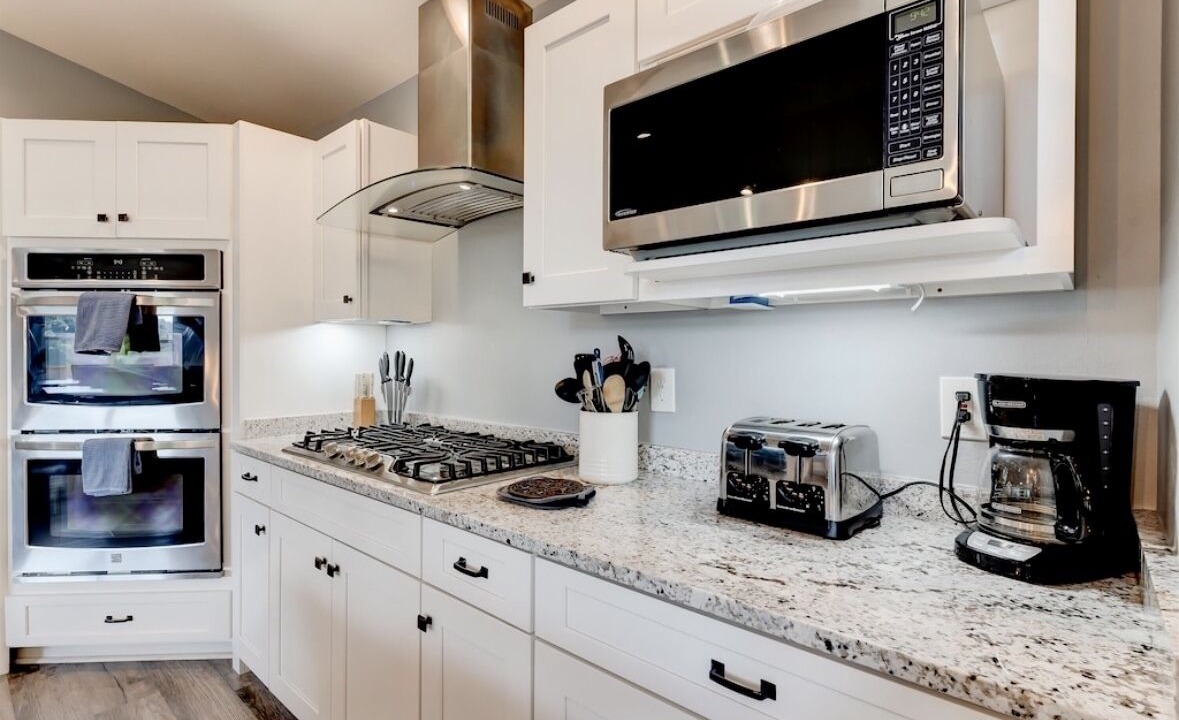 Photo of Kitchen in Lakeside Estates