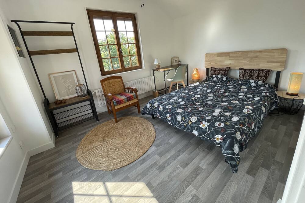 Photo of Bedroom in Vernon