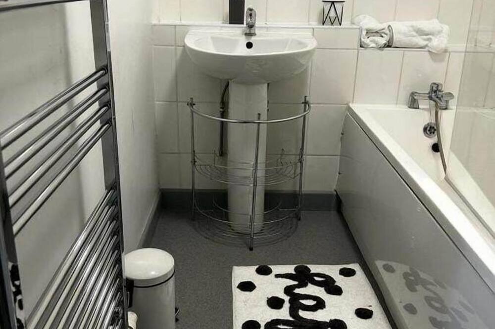 Photo of Bathroom in Tipton