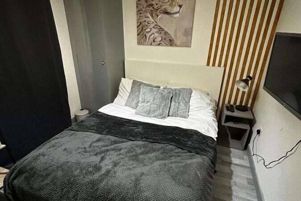 Photo of Bedroom in Tipton