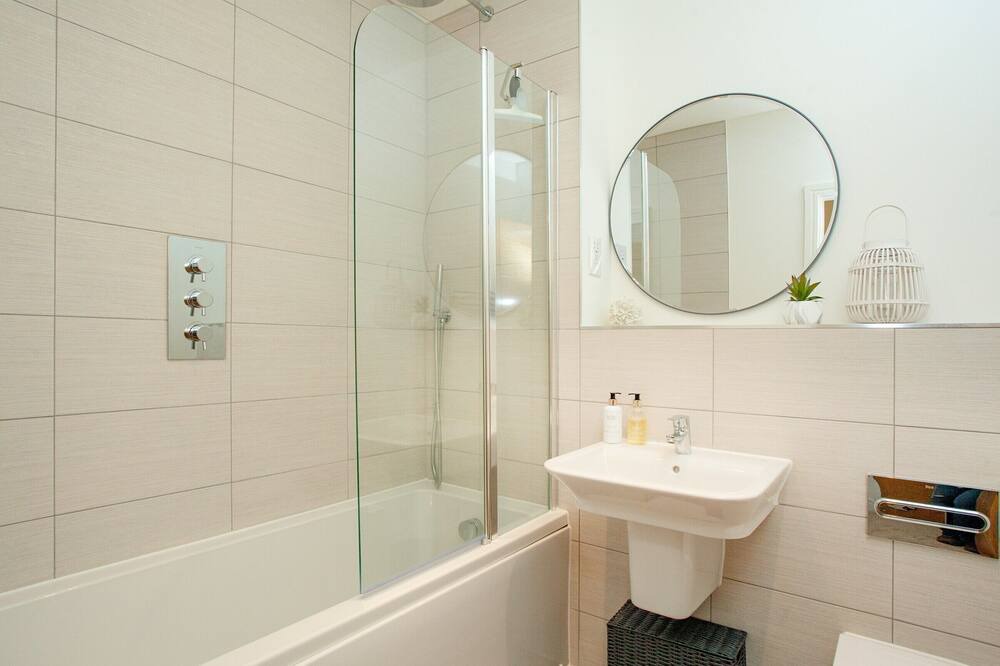 Photo of Bathroom in East Bideford