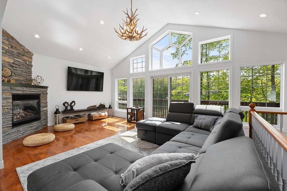 Photo of Livingroom in Lafontaine