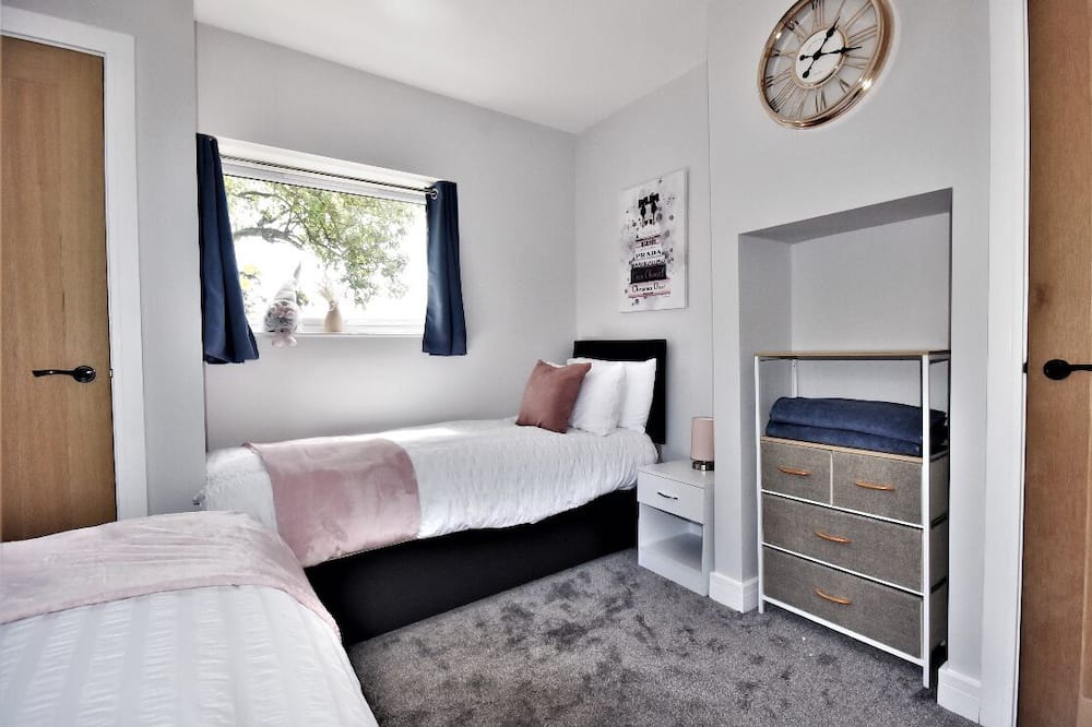 Photo of Bedroom in Little Washbourne