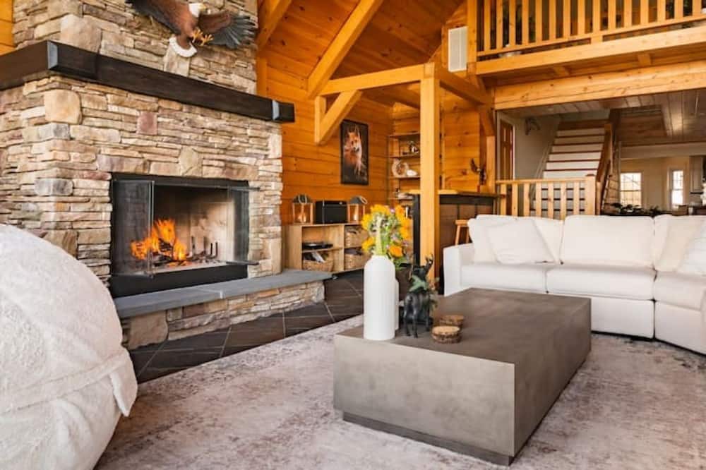 Photo of Livingroom in Port Jervis