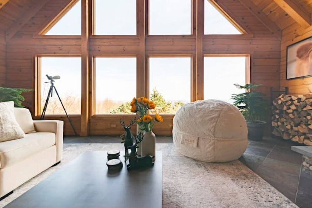 Photo of Livingroom in Port Jervis