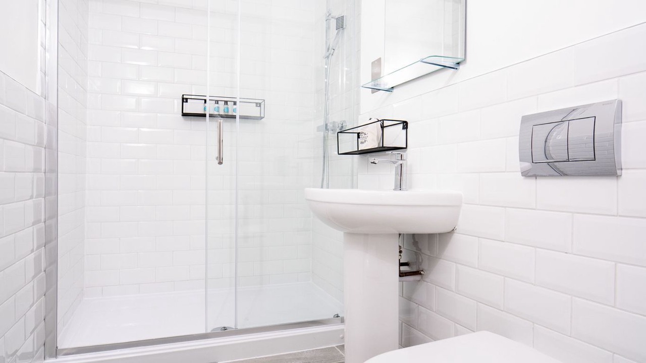 Photo of Bathroom in Wimbledon Park