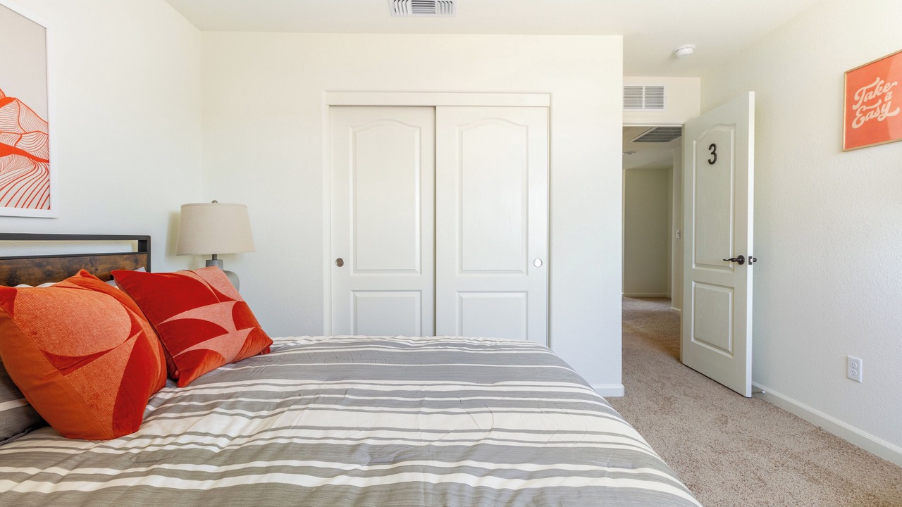 Photo of Others in Linda