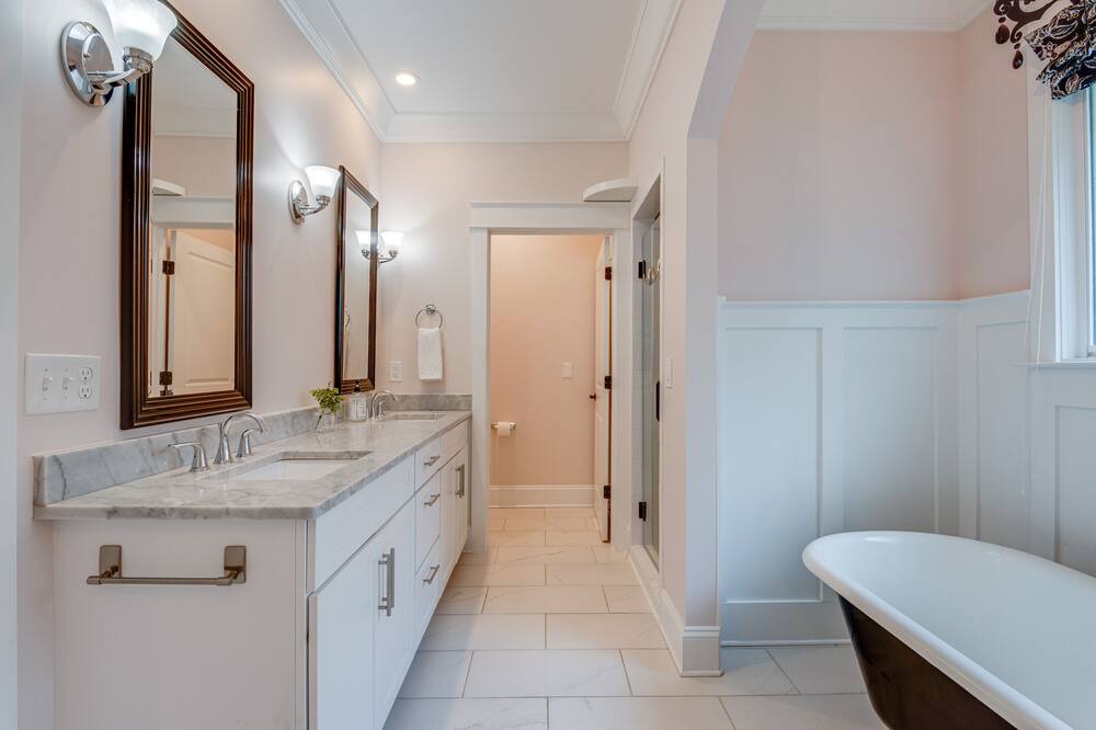 Photo of Bathroom in Green Hills