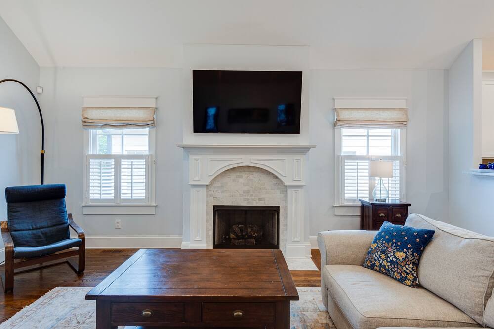 Photo of Livingroom in Green Hills