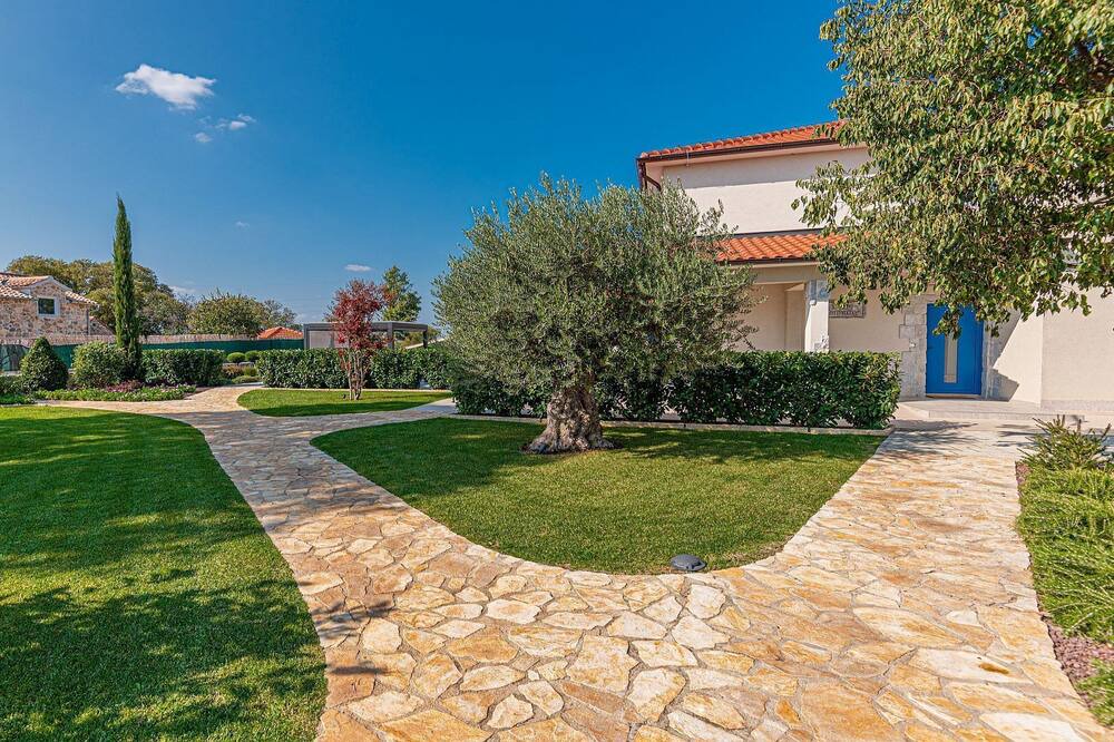 Photo of Outdoor in Drnis
