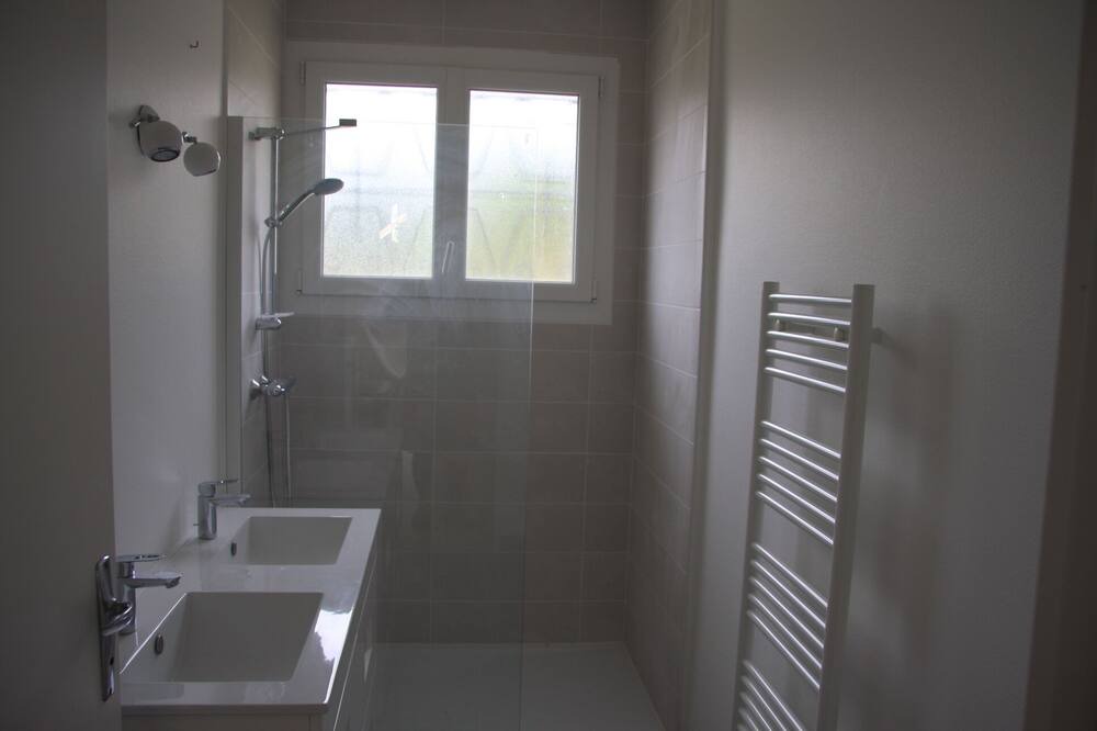 Photo of Kitchen in Etaules